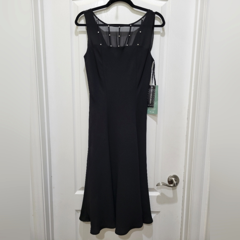 NWT $90 Women's Black Jones Wear Column Dress Size 12 100% Polyester